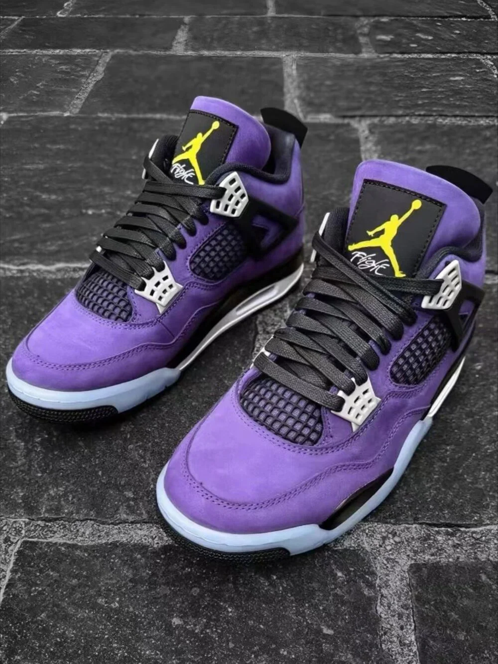 Jordan 4 “Lakers” Imperial Purple